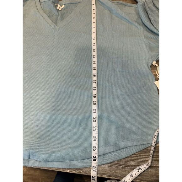 a.n.a Womens Malabar Aqua V-Neck Lightweight Top Size 2X. NWT. 10 - Picture 7 of 8